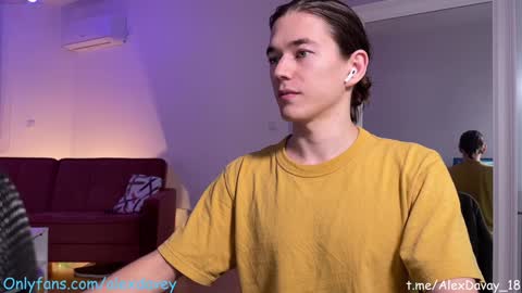 Snapshot of alexdavey chatting on January 25, 2025, 8:53 pm online show from January 25, 2025, 8:53 pm