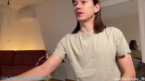 Snapshot of alexdavey chatting on January 27, 2025, 7:56 pm online show from January 27, 2025, 7:56 pm