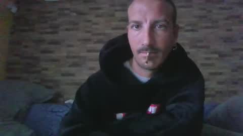 Snapshot of alexdelarge23 chatting on December 17, 2025, 10:10 am alexdelarge23 online show from December 17, 2025, 10:10 am