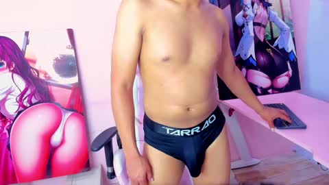 Snapshot of alexdunss chatting on April 7, 2026, 2:50 pm Alexdennus online show from April 7, 2026, 2:50 pm