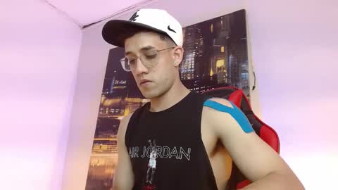 alexgiraldo1 online show from March 16, 2026, 5:55 am