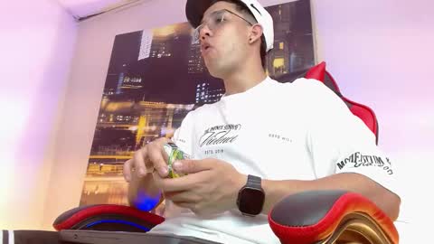 alexgiraldo1 online show from March 17, 2026, 1:10 am