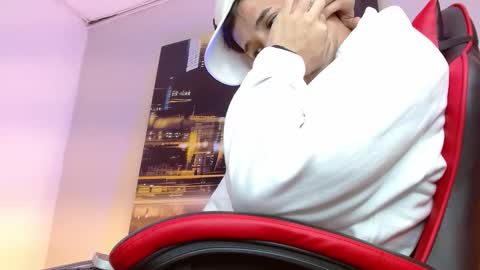 alexgiraldo1 online show from March 17, 2026, 3:26 pm