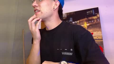 alexgiraldo__ online show from April 23, 2026, 2:35 am