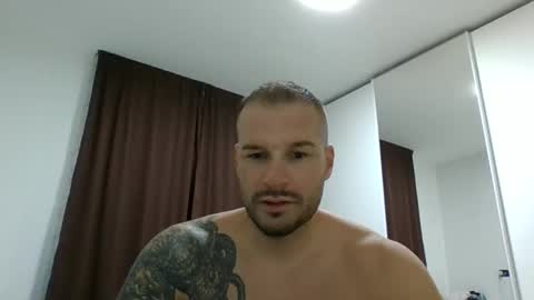 Snapshot of alexgrandi2024 chatting on January 18, 2025, 1:40 pm rey ale84 online show from January 18, 2025, 1:40 pm