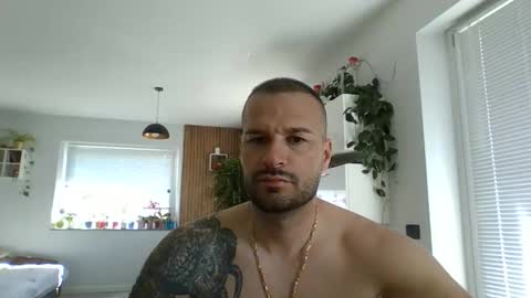 Snapshot of alexgrandi2024 chatting on April 7, 2026, 1:33 pm rey ale84 online show from April 7, 2026, 1:33 pm