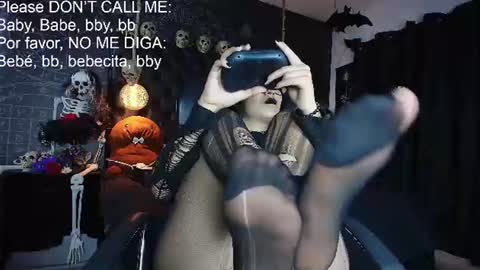Snapshot of alexhoe_ chatting on July 16, 2026, 6:25 pm Alex online show from July 16, 2026, 6:25 pm