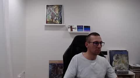 alexhunter4u online show from December 15, 2024, 9:53 pm