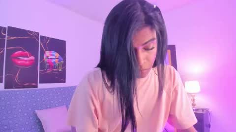 Alexia online show from December 15, 2025, 7:40 pm