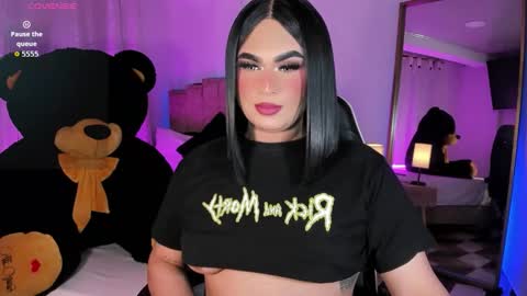  alexia mattel  online show from November 29, 2025, 10:35 pm