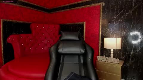 Alexiaa  Online 1430 to 2100 GMT-5 online show from November 12, 2025, 1:33 pm