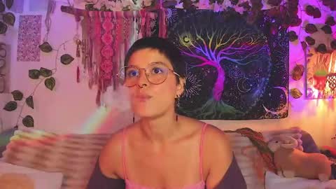 Snapshot of alexiafisher_ chatting on April 19, 2026, 6:43 pm Alex online show from April 19, 2026, 6:43 pm