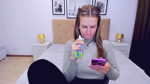 Snapshot of alexiayellow chatting on January 21, 2025, 12:46 am Alexia online show from January 21, 2025, 12:46 am