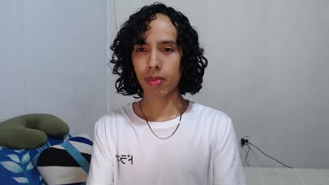 Snapshot of alexis21_ chatting on February 15, 2026, 12:36 pm Alexis online show from February 15, 2026, 12:36 pm