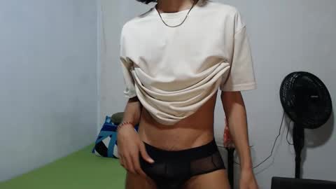 Snapshot of alexis21_ chatting on March 6, 2026, 9:50 am Alexis online show from March 6, 2026, 9:50 am