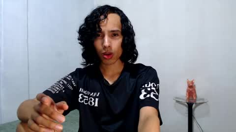 Snapshot of alexis21_ chatting on April 2, 2026, 12:03 pm Alexis online show from April 2, 2026, 12:03 pm