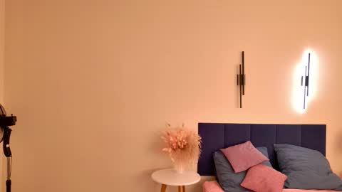 alexis_lovelyy online show from February 17, 2026, 5:04 am