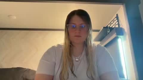 Snapshot of alexisdanielxo chatting on June 18, 2026, 8:46 pm Alexis Danielle online show from June 18, 2026, 8:46 pm