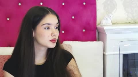 Snapshot of alexisdevine chatting on May 14, 2026, 4:19 am alexisdevine online show from May 14, 2026, 4:19 am