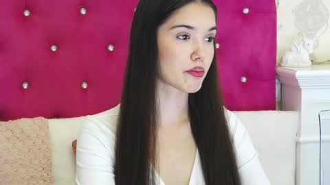 Snapshot of alexisdevine chatting on May 18, 2026, 4:29 am alexisdevine online show from May 18, 2026, 4:29 am