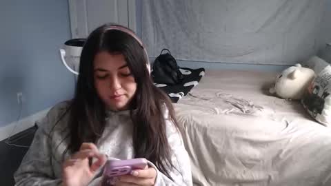 alexislove8 online show from October 29, 2025, 6:09 pm