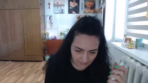 Snapshot of alexismillers chatting on May 24, 2026, 12:43 pm AlexisMillers online show from May 24, 2026, 12:43 pm