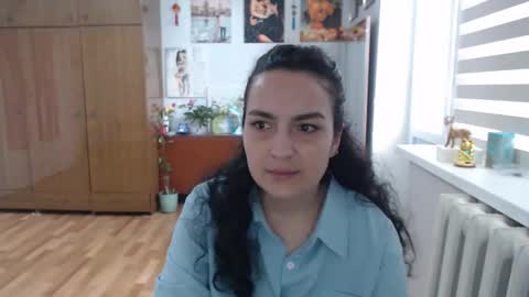 Snapshot of alexismillers chatting on June 6, 2026, 10:42 am AlexisMillers online show from June 6, 2026, 10:42 am