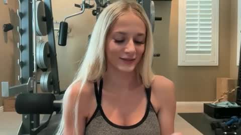 alexispaige06 online show from July 4, 2026, 5:52 pm