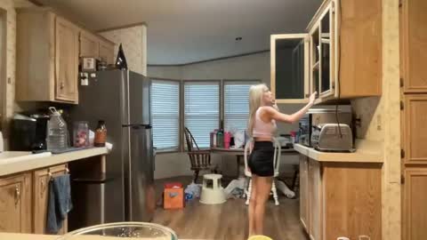 alexispaige06 online show from July 23, 2026, 3:04 am