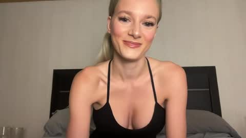 alexispaige06 online show from July 26, 2026, 4:58 pm