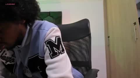 Snapshot of alexjaccob chatting on May 25, 2026, 1:06 pm Alex Jaccob online show from May 25, 2026, 1:06 pm