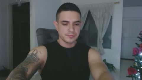 Snapshot of alexmaximuss chatting on December 8, 2024, 4:25 am Maximuss online show from December 8, 2024, 4:25 am