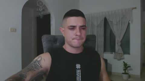 Snapshot of alexmaximuss chatting on March 10, 2025, 3:23 am Maximuss online show from March 10, 2025, 3:23 am