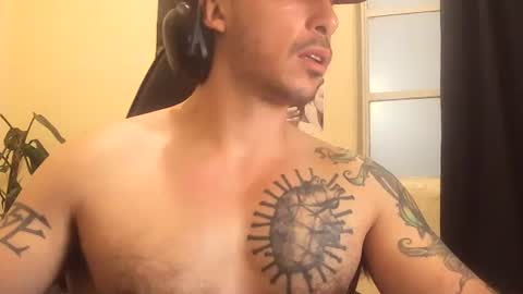 Alexxx online show from April 22, 2026, 7:00 am