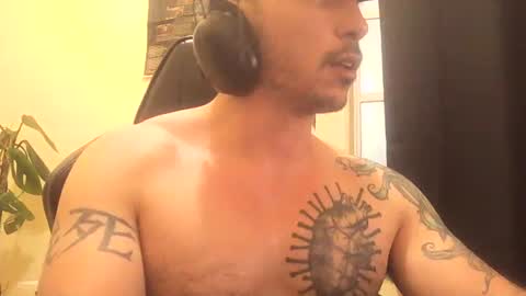 Snapshot of alexopenmind21 chatting on May 15, 2026, 11:01 pm Alexxx online show from May 15, 2026, 11:01 pm