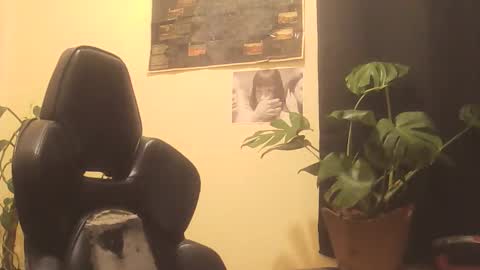 Snapshot of alexopenmind21 chatting on May 21, 2026, 1:23 am Alexxx online show from May 21, 2026, 1:23 am