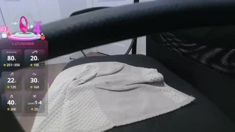 Snapshot of alexpic30 chatting on November 12, 2025, 3:18 am alex online show from November 12, 2025, 3:18 am