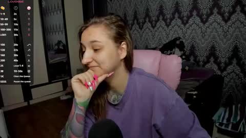 Snapshot of alexracc00n chatting on January 31, 2025, 8:01 am Alex online show from January 31, 2025, 8:01 am