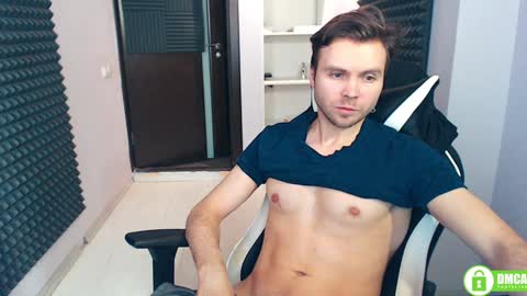 Snapshot of alexspilner chatting on January 15, 2025, 12:09 am Alex Spilner online show from January 15, 2025, 12:09 am