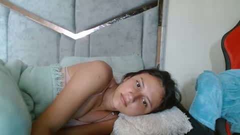 alex y luisa online show from May 13, 2026, 1:52 pm