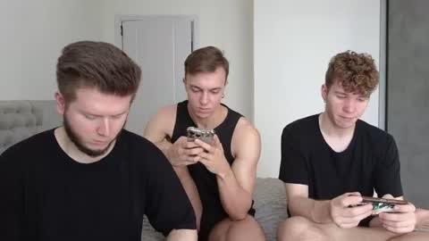 Snapshot of alexxx_d chatting on July 14, 2026, 8:19 am AlexDimaIgor online show from July 14, 2026, 8:19 am