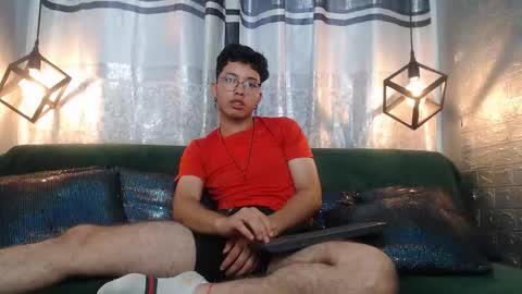 Snapshot of alexy_re chatting on November 10, 2025, 5:56 pm alexy re online show from November 10, 2025, 5:56 pm