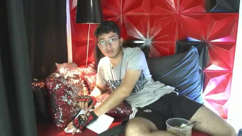 Snapshot of alexy_re chatting on November 17, 2025, 5:30 pm alexy re online show from November 17, 2025, 5:30 pm