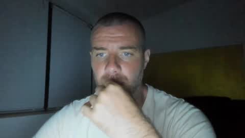 alfiesolomons87 online show from May 7, 2026, 8:03 pm