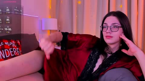 Snapshot of alfred_jones chatting on December 19, 2024, 2:45 am Alfreda online show from December 19, 2024, 2:45 am