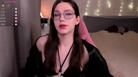 Snapshot of alfred_jones chatting on September 14, 2025, 10:36 am Alfreda online show from September 14, 2025, 10:36 am