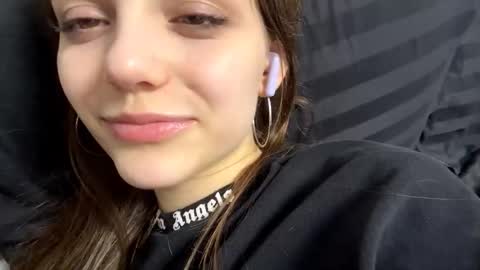 Snapshot of alfrediamordino chatting on November 23, 2025, 2:22 am Alice online show from November 23, 2025, 2:22 am