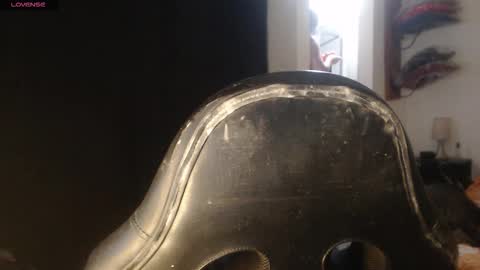 Snapshot of alguien_mas01 chatting on January 9, 2026, 7:00 am cami online show from January 9, 2026, 7:00 am