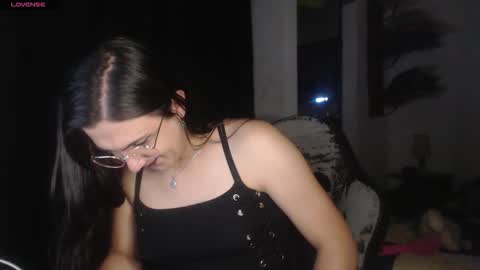 Snapshot of alguien_mas01 chatting on February 20, 2026, 3:47 am cami online show from February 20, 2026, 3:47 am