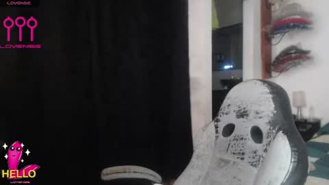 Snapshot of alguien_mas01 chatting on June 17, 2026, 7:11 am cami online show from June 17, 2026, 7:11 am